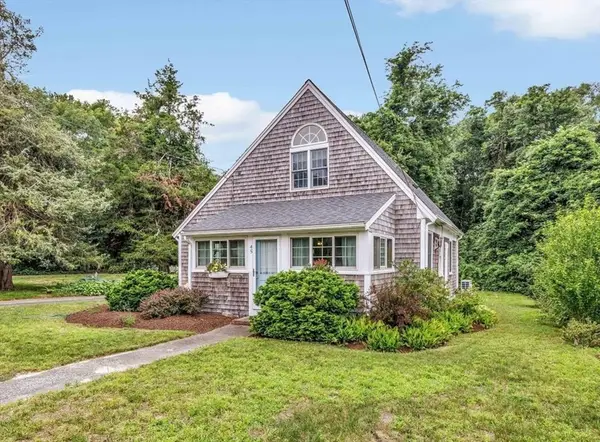 45 Ploughed Neck Rd, Sandwich, MA 02537