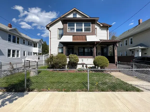 15-17 Santa Barbara St., Springfield, MA 01104