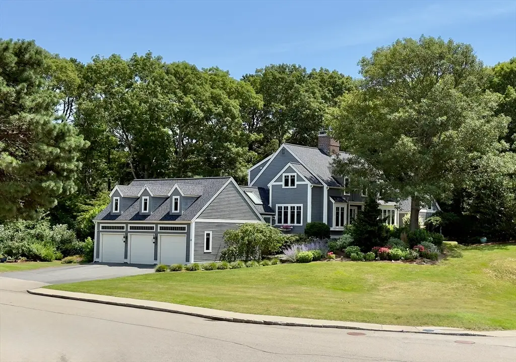 2 Bay Cliff Cir, Plymouth, MA 02360 - #1