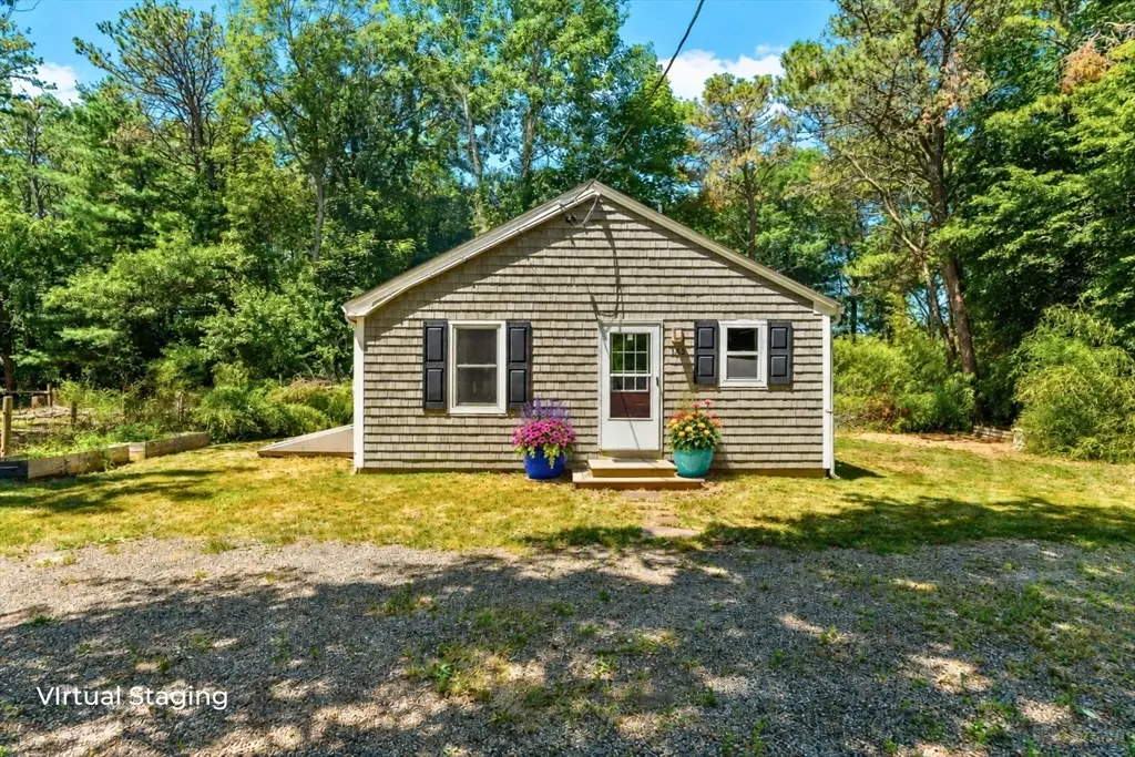 153 Dunns Pond Rd, Hyannis, MA 02601 - #1