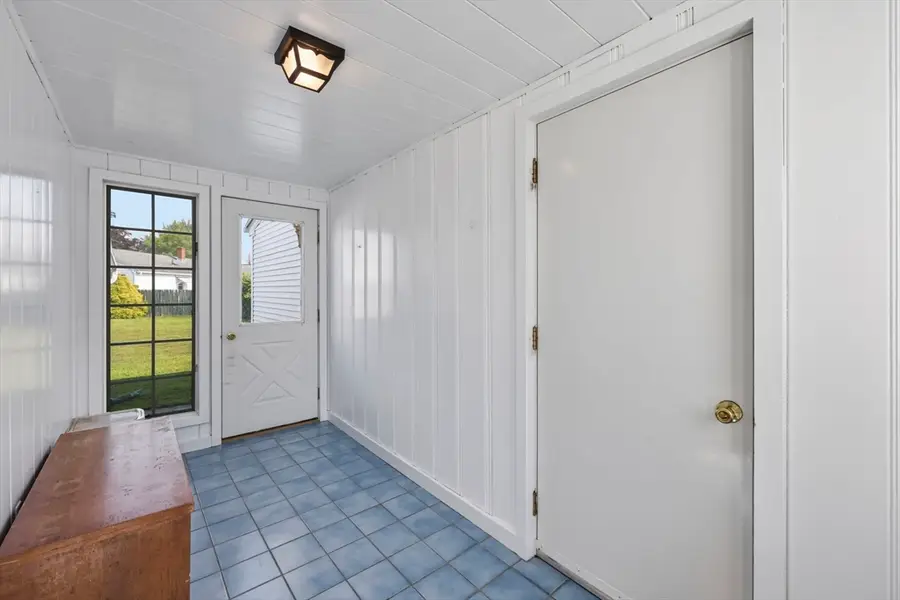 134 Bridle Path Cir, Ludlow, MA 01056 - #3