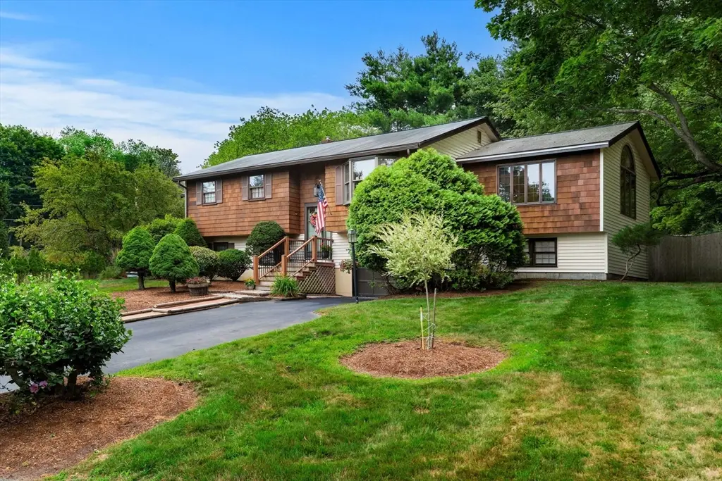 4 Alpha Rd, Groveland, MA 01834 - #1