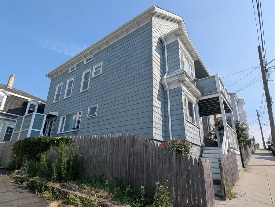 340 Fountain St, Fall River, MA 02721 - #3