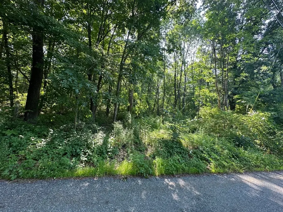 28 Hudson Rd, Oxford, MA 01540 - #3
