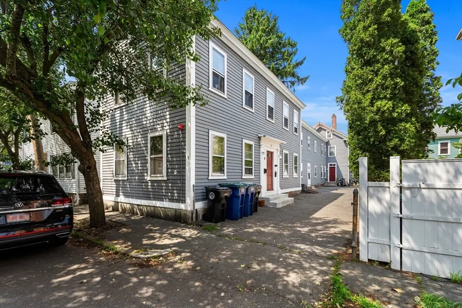 8 Saunders St, Salem, MA 01970 - #3