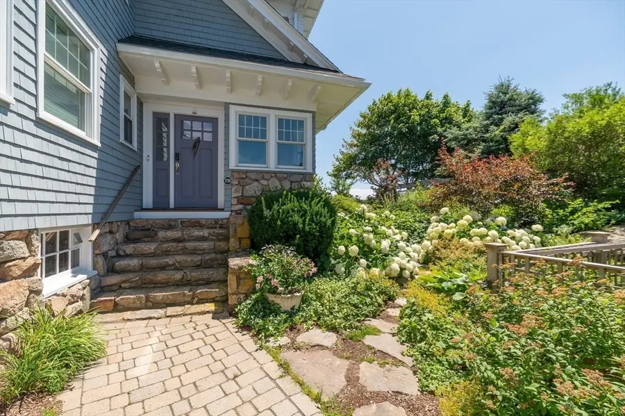 70 Grapevine Road #B, Gloucester, MA 01930 - #3