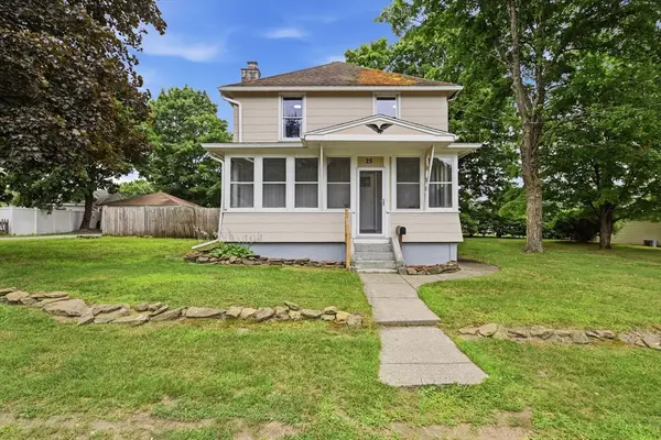 25 Pineywood Ave, Wilbraham, MA 01095