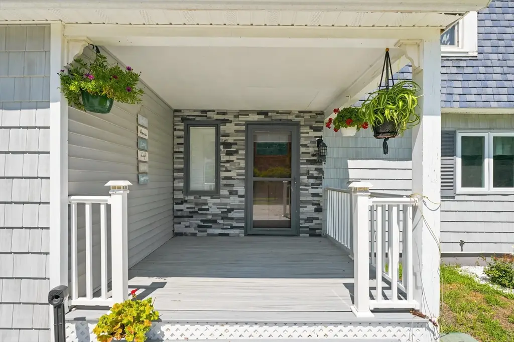 96 I St, Dracut, MA 01826 - #1
