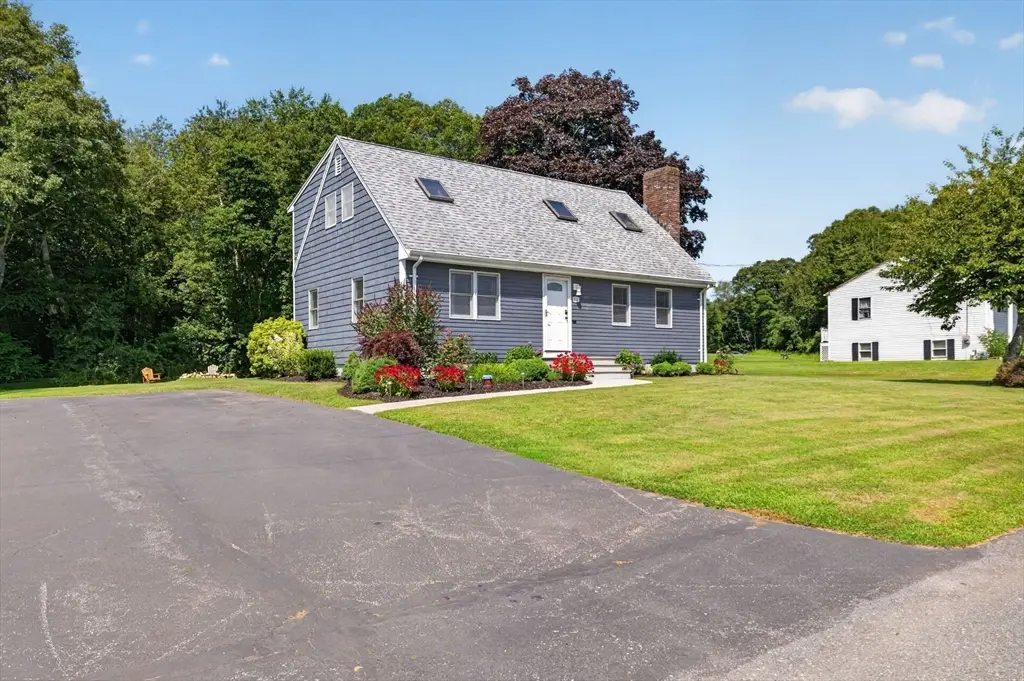 19 Majocka Dr, Westport, MA 02790 - #1
