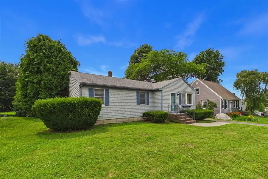 52 Valley View Dr., New Bedford, MA 02740 - #3