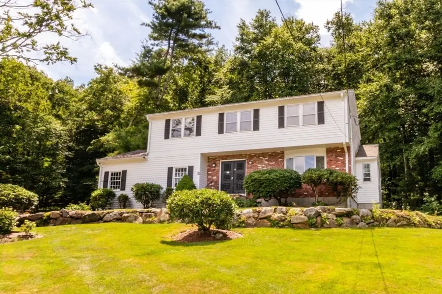 5 Tomkins Ln, Framingham, MA 01702 - #2