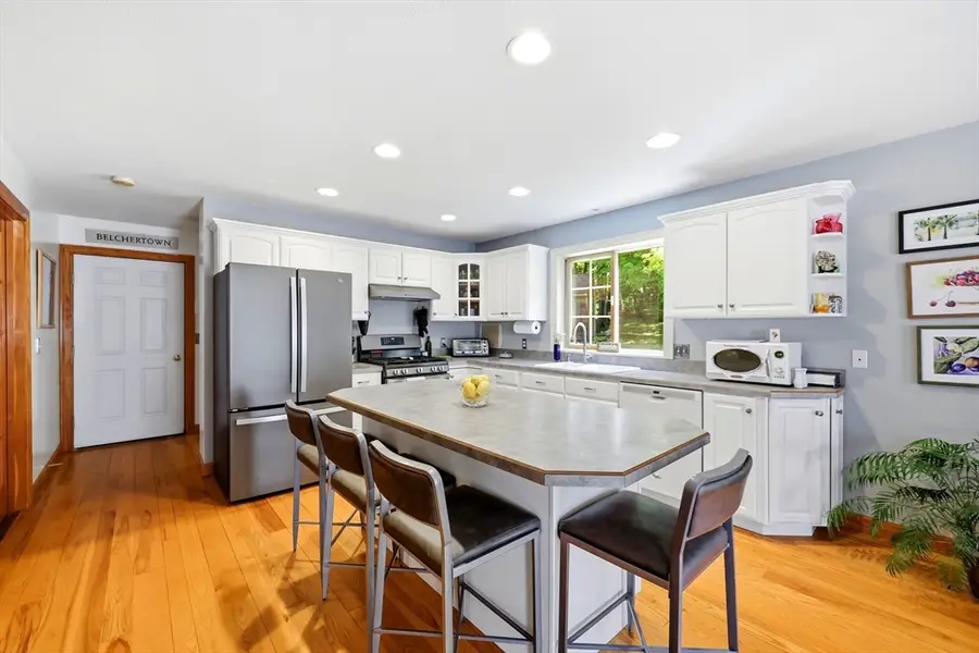 796 Federal St, Belchertown, MA 01007 - #3