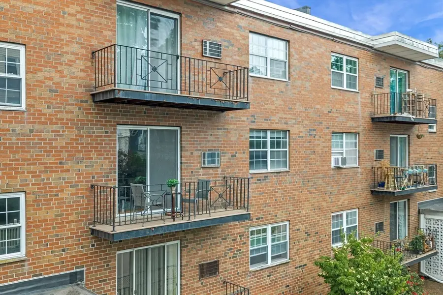 4 Robinwood Avenue #6, Boston, MA 02130 - #3