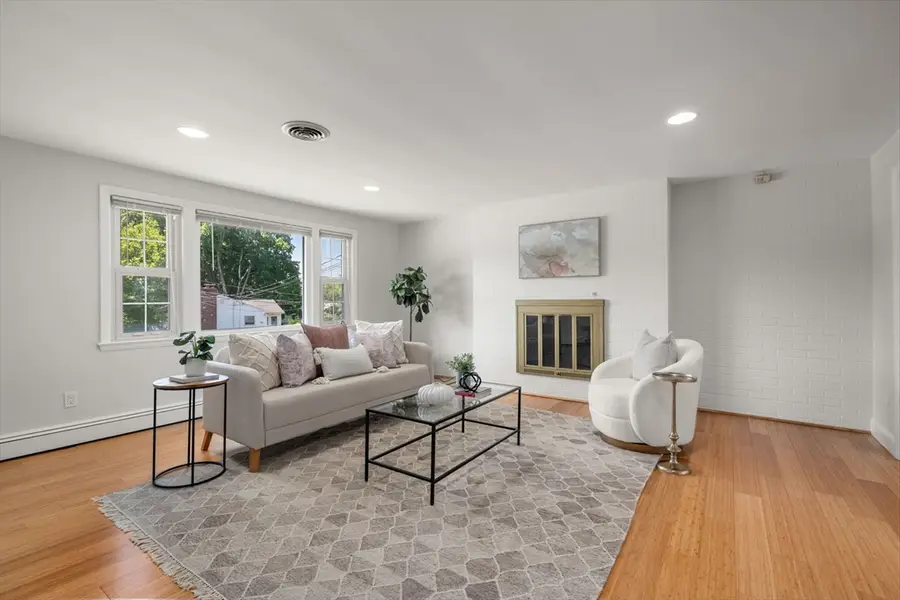 62 James St, Newton, MA 02465 - #3