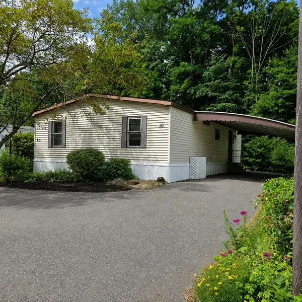 10 Clayton Drive, West Springfield, MA 01089