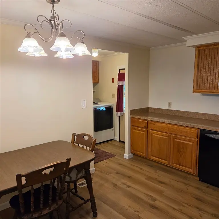 10 Clayton Drive, West Springfield, MA 01089 - #3