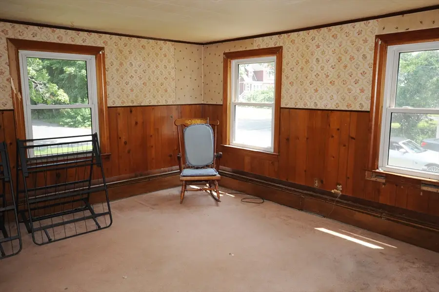 28 Pleasant St, Hanson, MA 02341 - #3