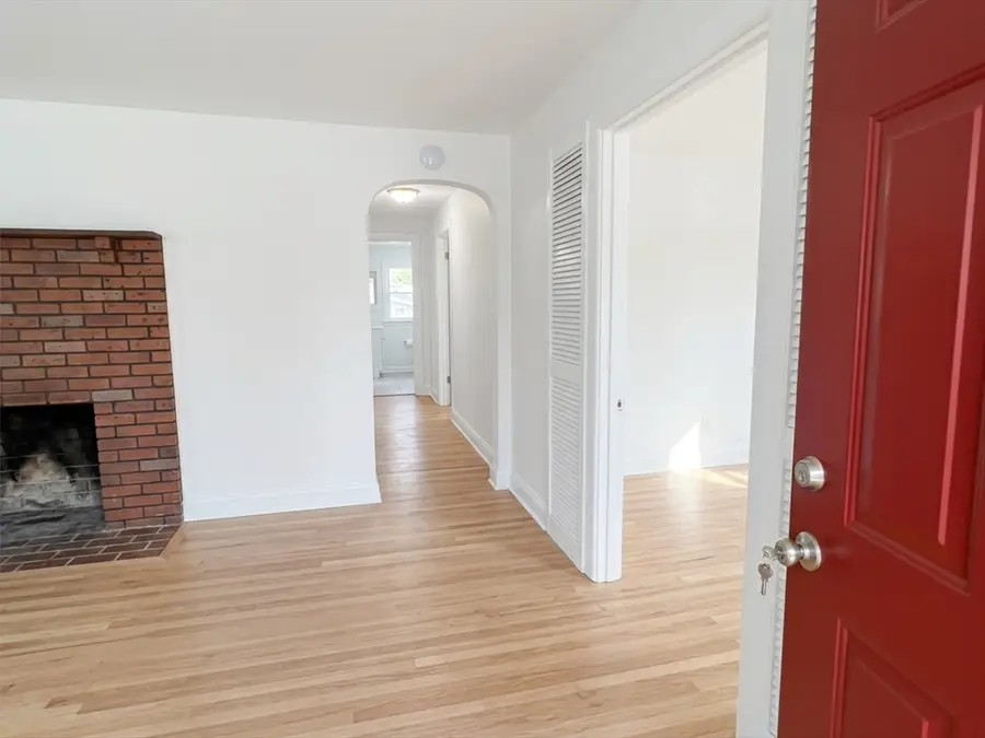 22 Hanson Ave, Walpole, MA 02081 - #2