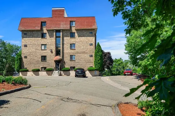 159 Franklin St #A2, Stoneham, MA 02180