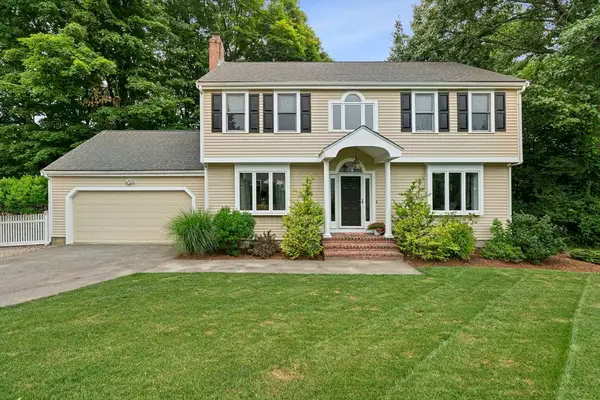 18 Mulberry Ln, Canton, MA 02021