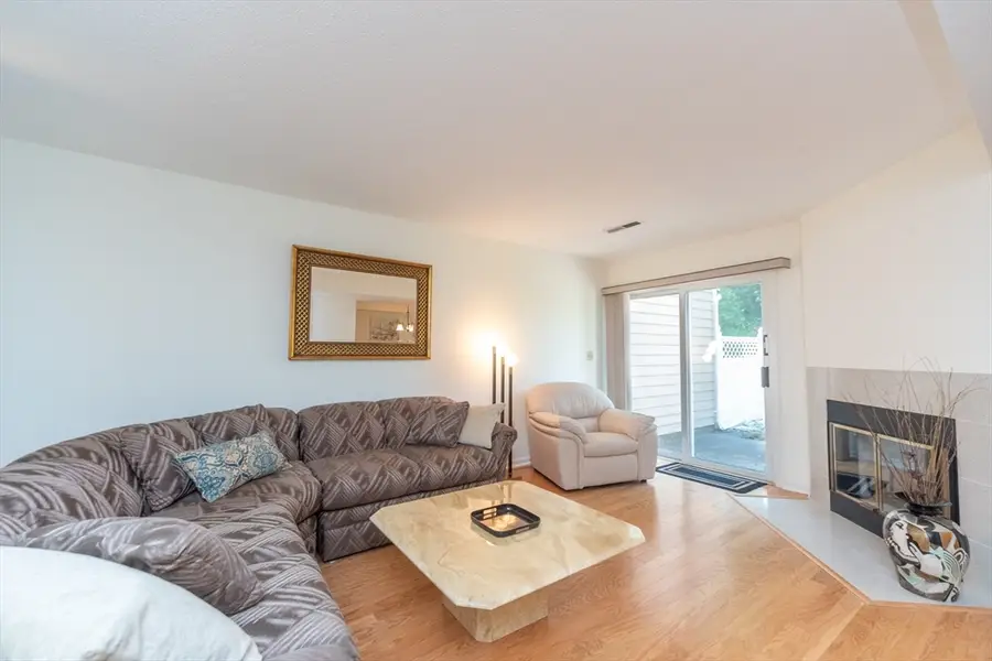 8 Canvasback Way #8, Walpole, MA 02081 - #3