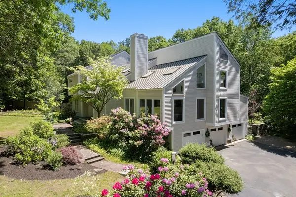 60 Lanes End, Concord, MA 01742
