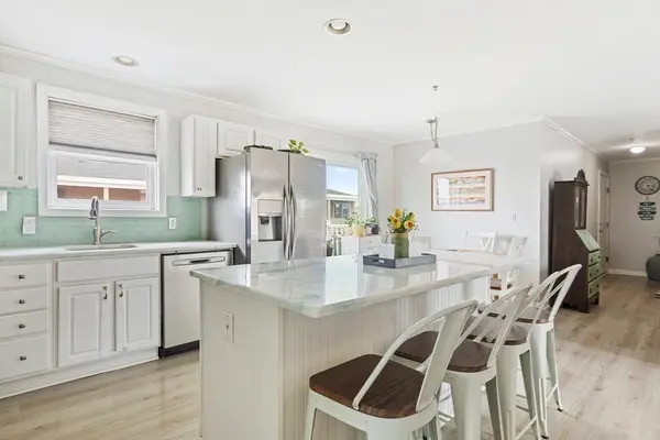 20 Cable Ave #11, Salisbury, MA 01952