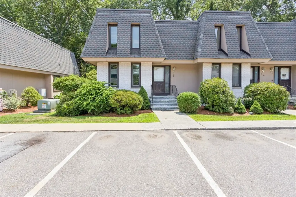 14 Grove Square #14, Randolph, MA 02368 - #1