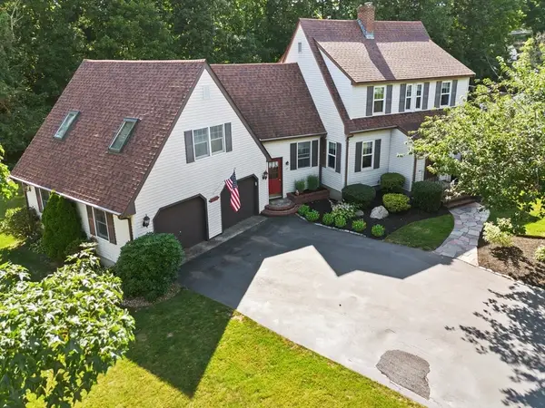 17 Perry Ave, Lynnfield, MA 01940