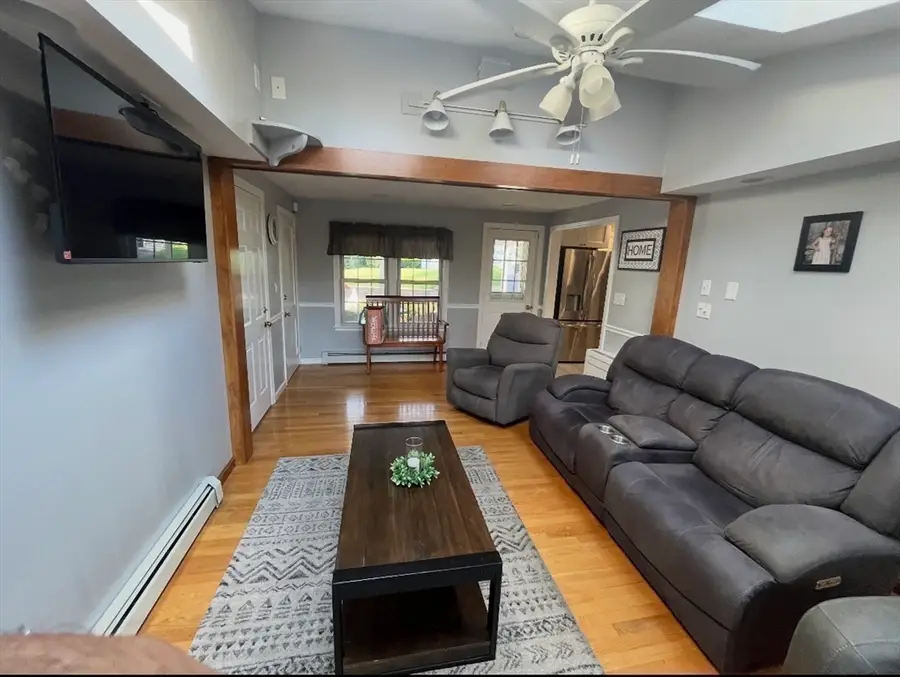 16 Mount View Ave, Auburn, MA 01501 - #3
