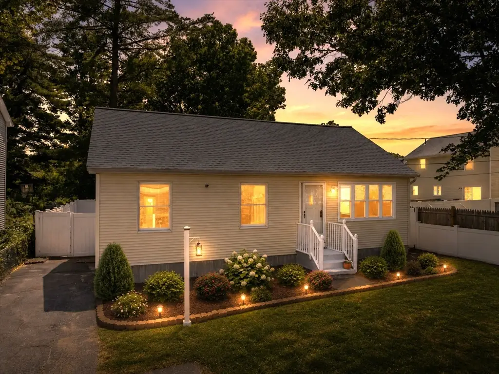 15 Herbert Ave, Springfield, MA 01119 - #1