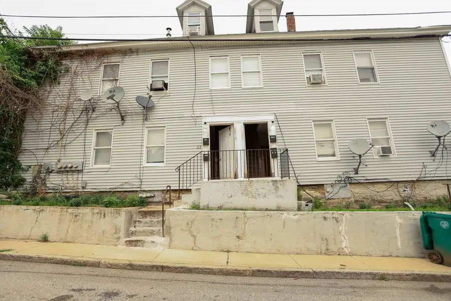 22-24 Floyd St, Lowell, MA 01852 - #3