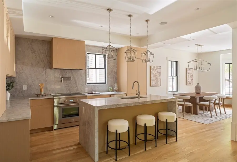 11 Mt. Auburn Street #11, Cambridge, MA 02138 - #2