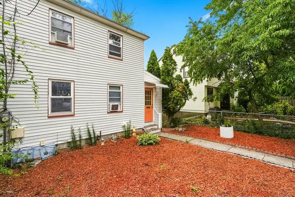 127 Sunnyside Ave #127, Arlington, MA 02474