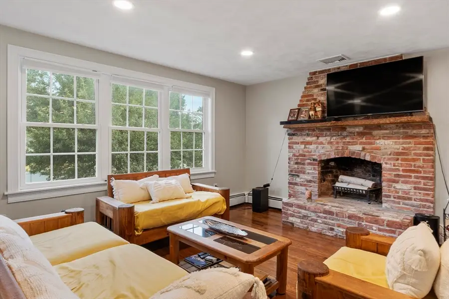 25 Glenwood Rd, Tewksbury, MA 01876 - #3