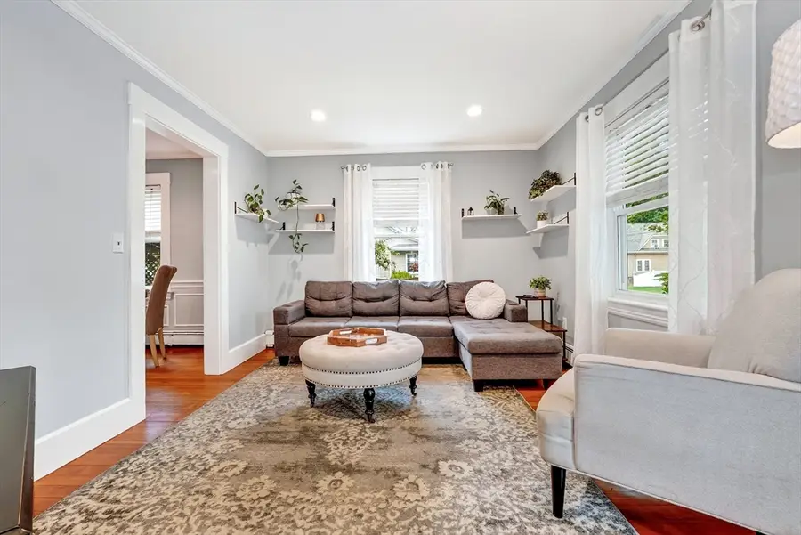 38 Miller St, Medfield, MA 02052 - #3