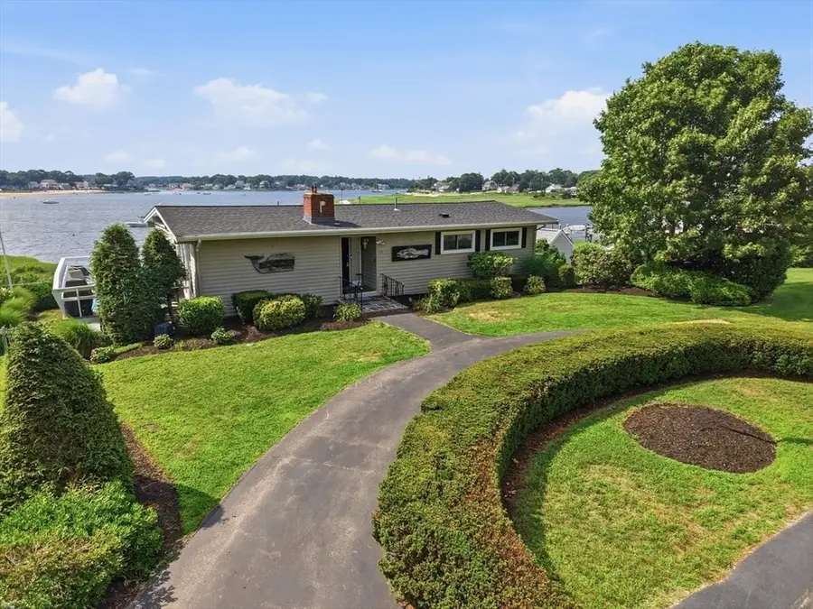 79 Edgewater Dr, Wareham, MA 02571 - #2