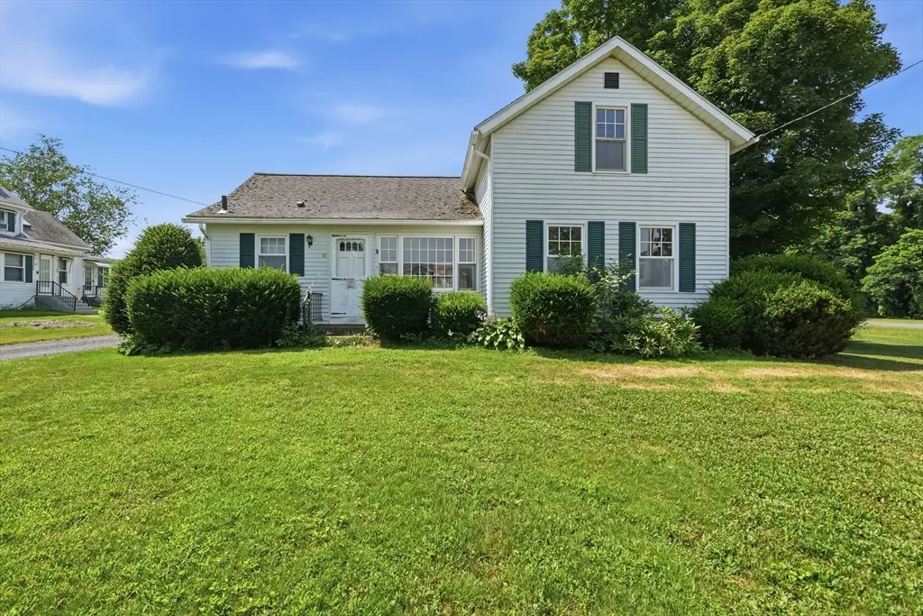 71 Chestnut St, Hatfield, MA 01038 - #1