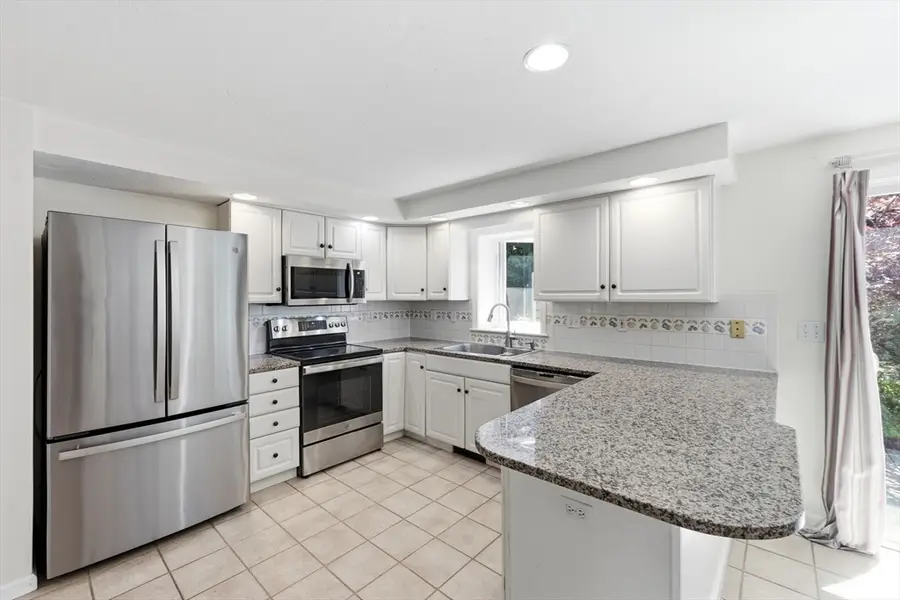 41 Lamplighter Dr, Shrewsbury, MA 01545 - #3