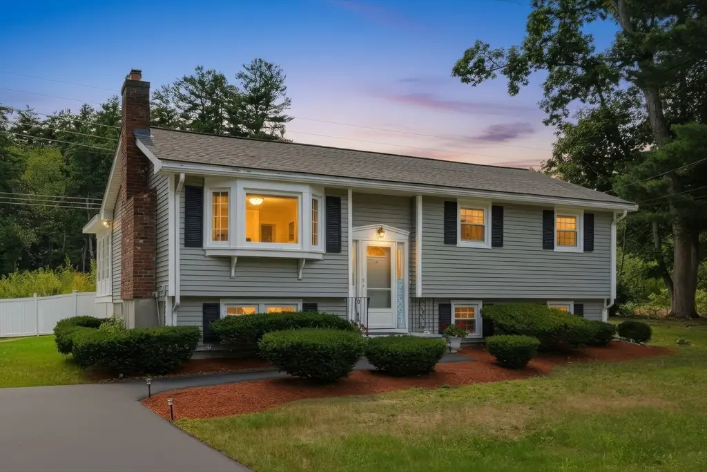 41 Castlewood Dr, Billerica, MA 01821 - #1