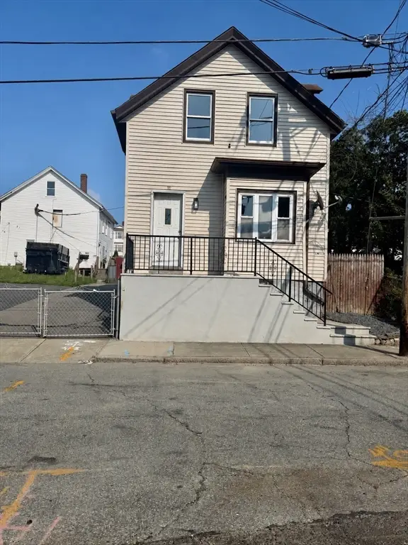 100 Melville St, Fall River, MA 02724