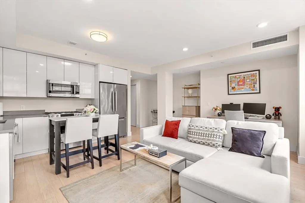 121 Portland St #609, Boston, MA 02114 - #1