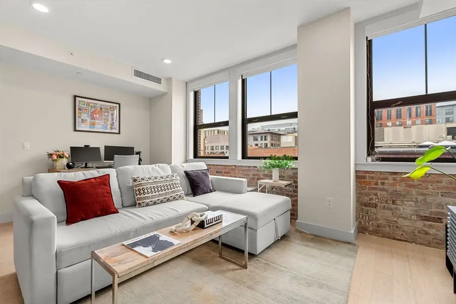 121 Portland St #609, Boston, MA 02114 - #2