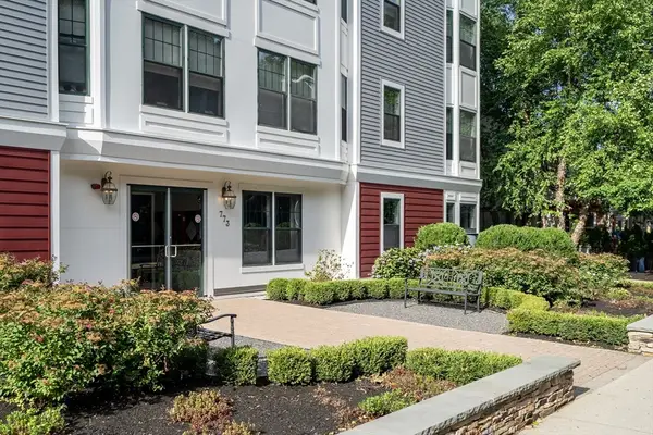 773 Concord Ave #302, Cambridge, MA 02138