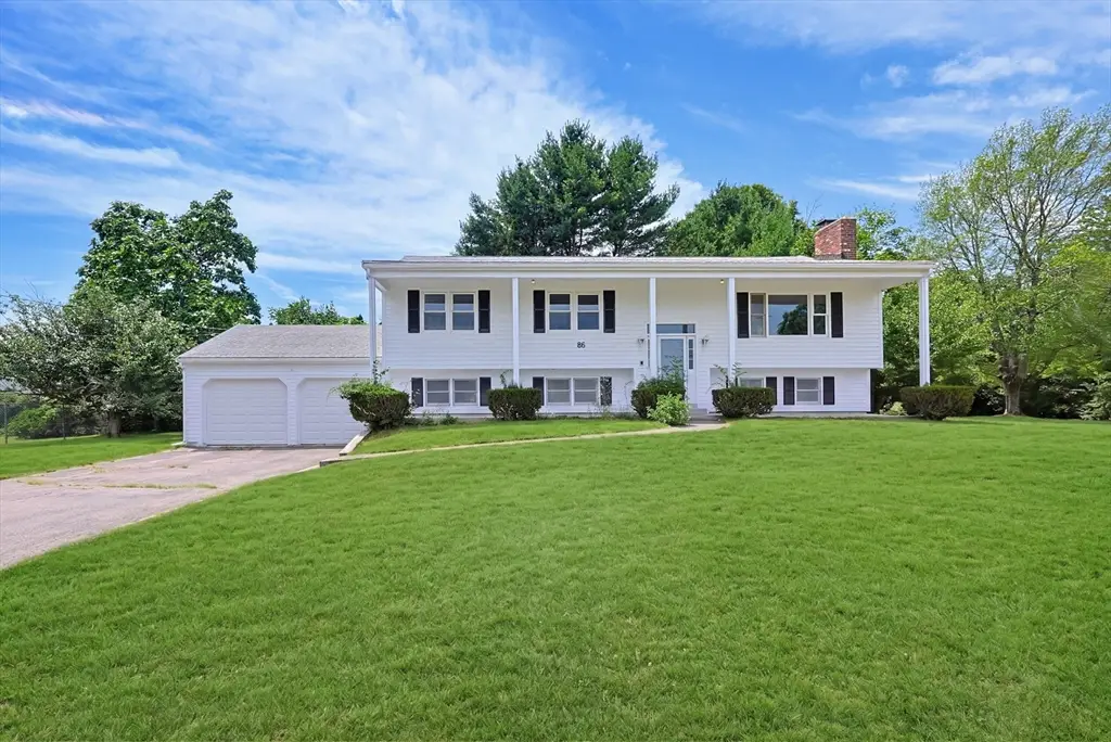 86 North Ave, Mendon, MA 01756 - #1