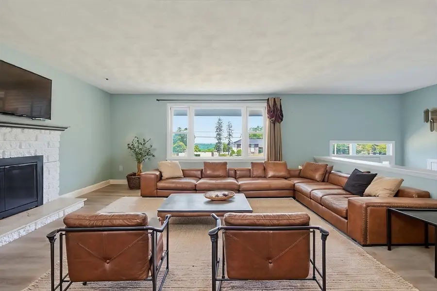 86 North Ave, Mendon, MA 01756 - #2