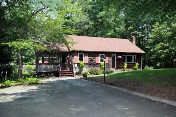 18 Chestnut Street, Middleboro, MA 02346