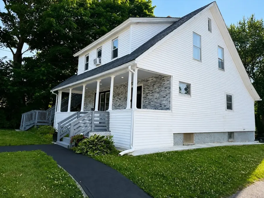 42 Pakachoag St, Auburn, MA 01501 - #3