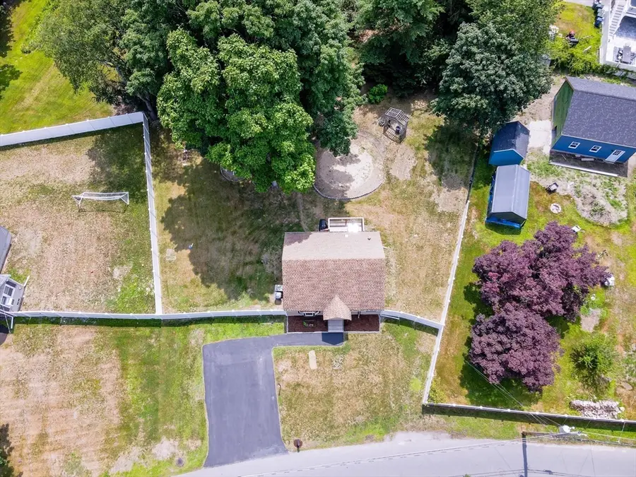 103 Fox Ave, Dracut, MA 01826 - #3