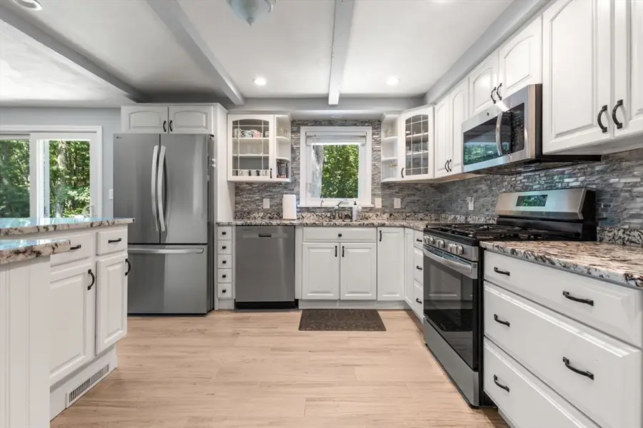 199 Ash St, Hopkinton, MA 01748 - #3